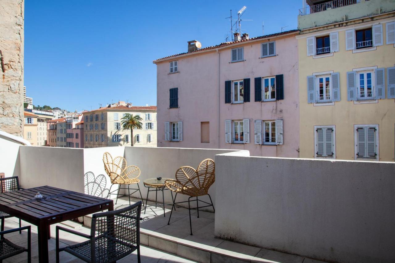 Les Suites R Bonaparte - Appartements De Standing Au Coeur De La Vieille Ville Pietonne Ajaccio (Corsica) Exterior foto