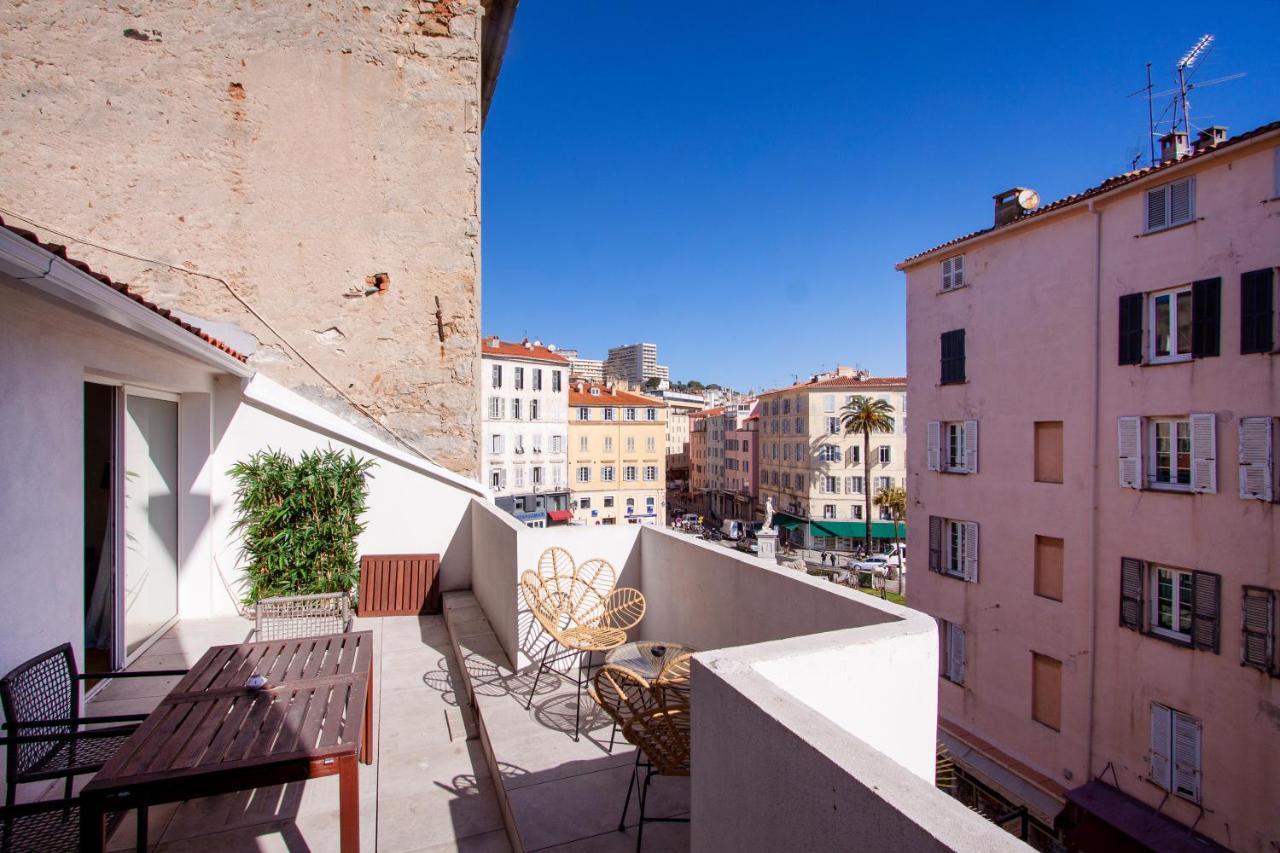 Les Suites R Bonaparte - Appartements De Standing Au Coeur De La Vieille Ville Pietonne Ajaccio (Corsica) Exterior foto